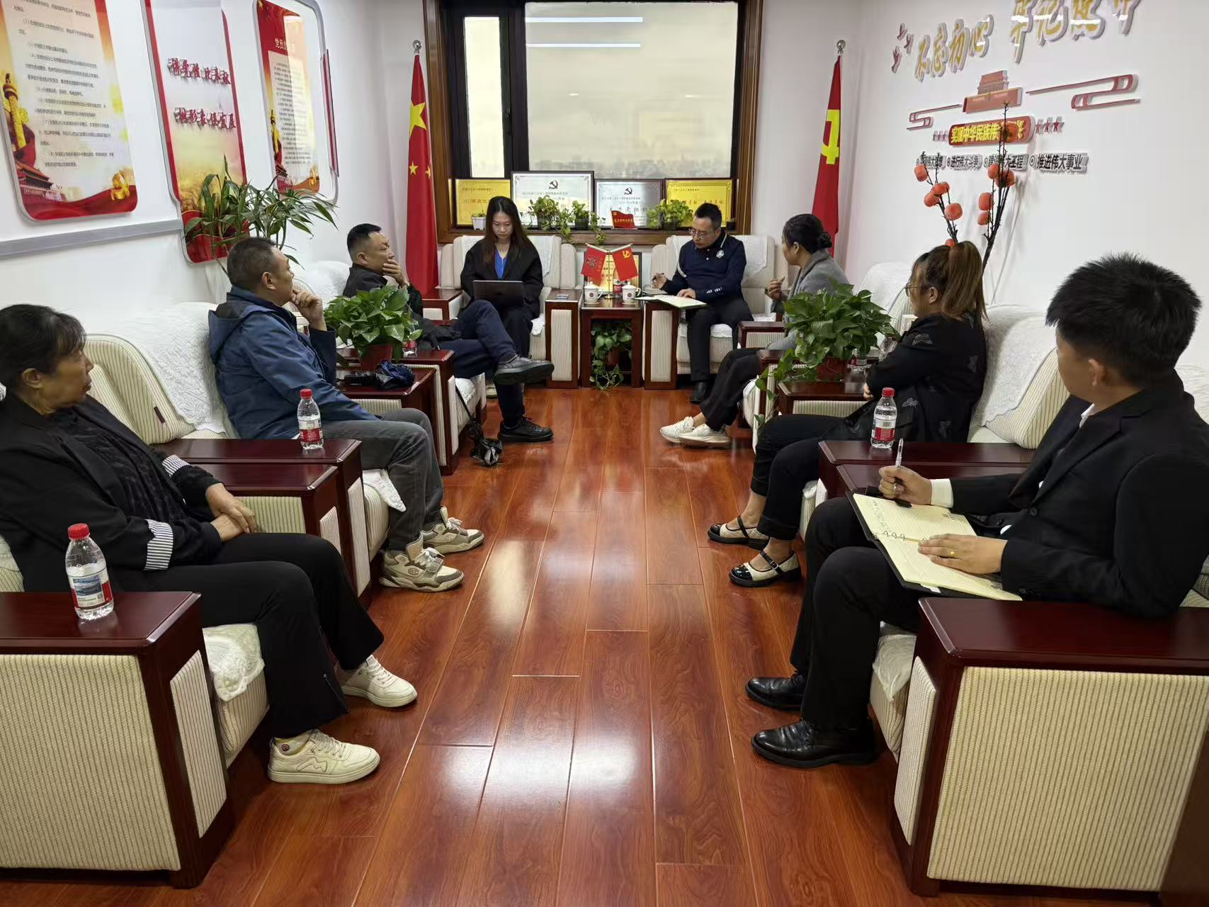 1760066306500561.jpg 5dd168e644763183597509977bb3ebdf.jpg